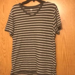 Men’s Old Navy Short sleeved V-neck Sz S